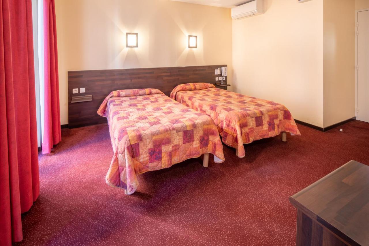 Hotel Estival Arriel ลูร์ด ภายนอก รูปภาพ