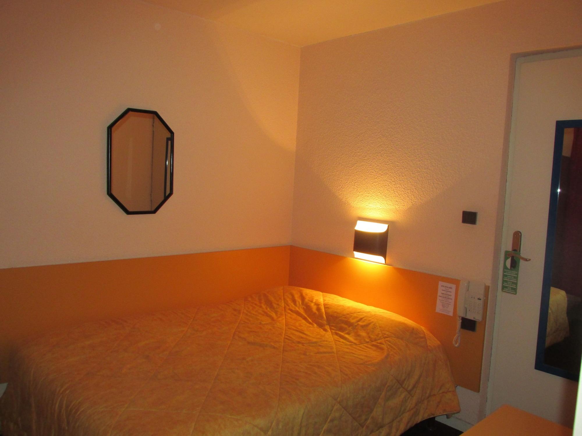 Hotel Estival Arriel ลูร์ด ภายนอก รูปภาพ
