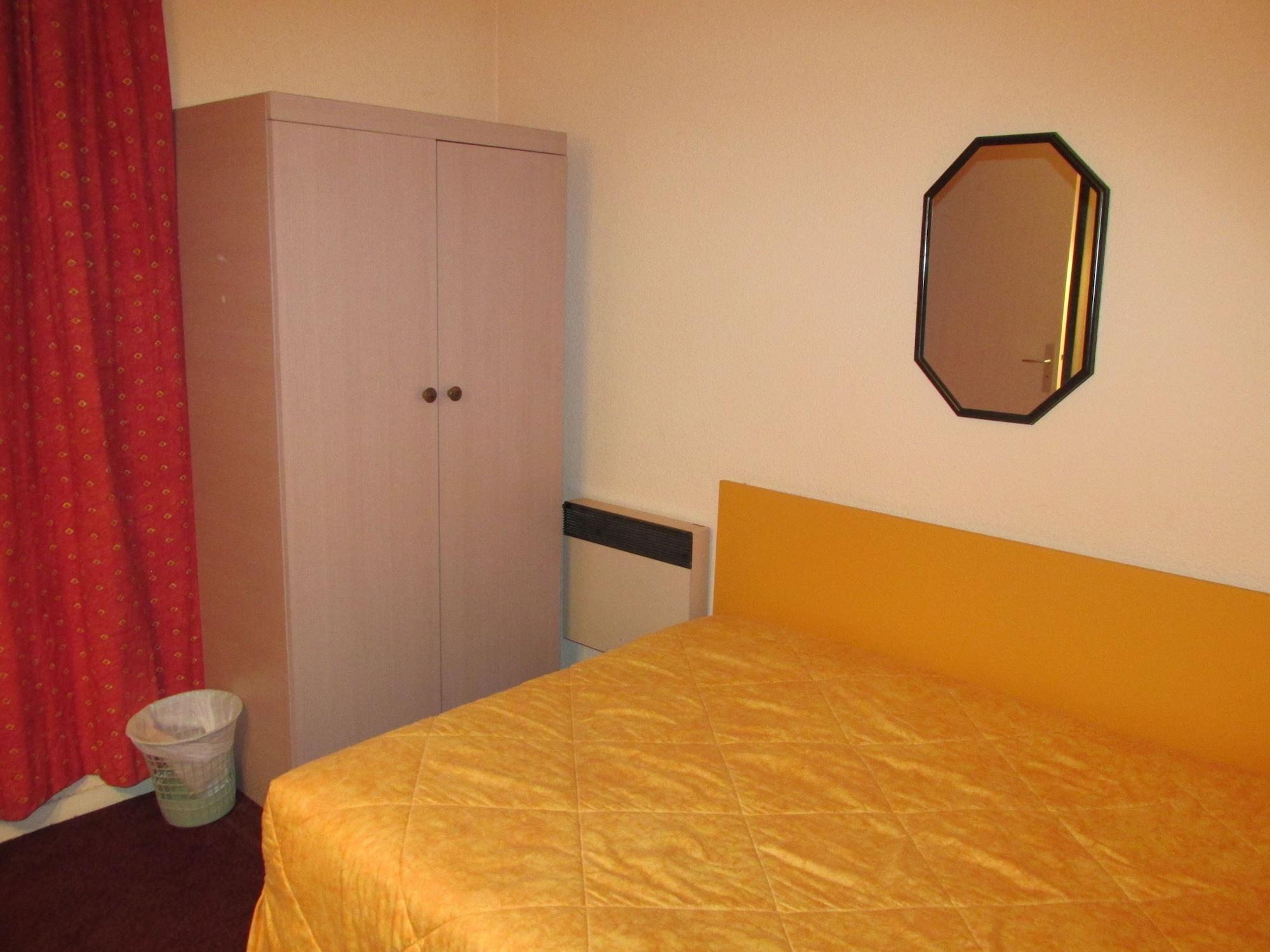 Hotel Estival Arriel ลูร์ด ภายนอก รูปภาพ