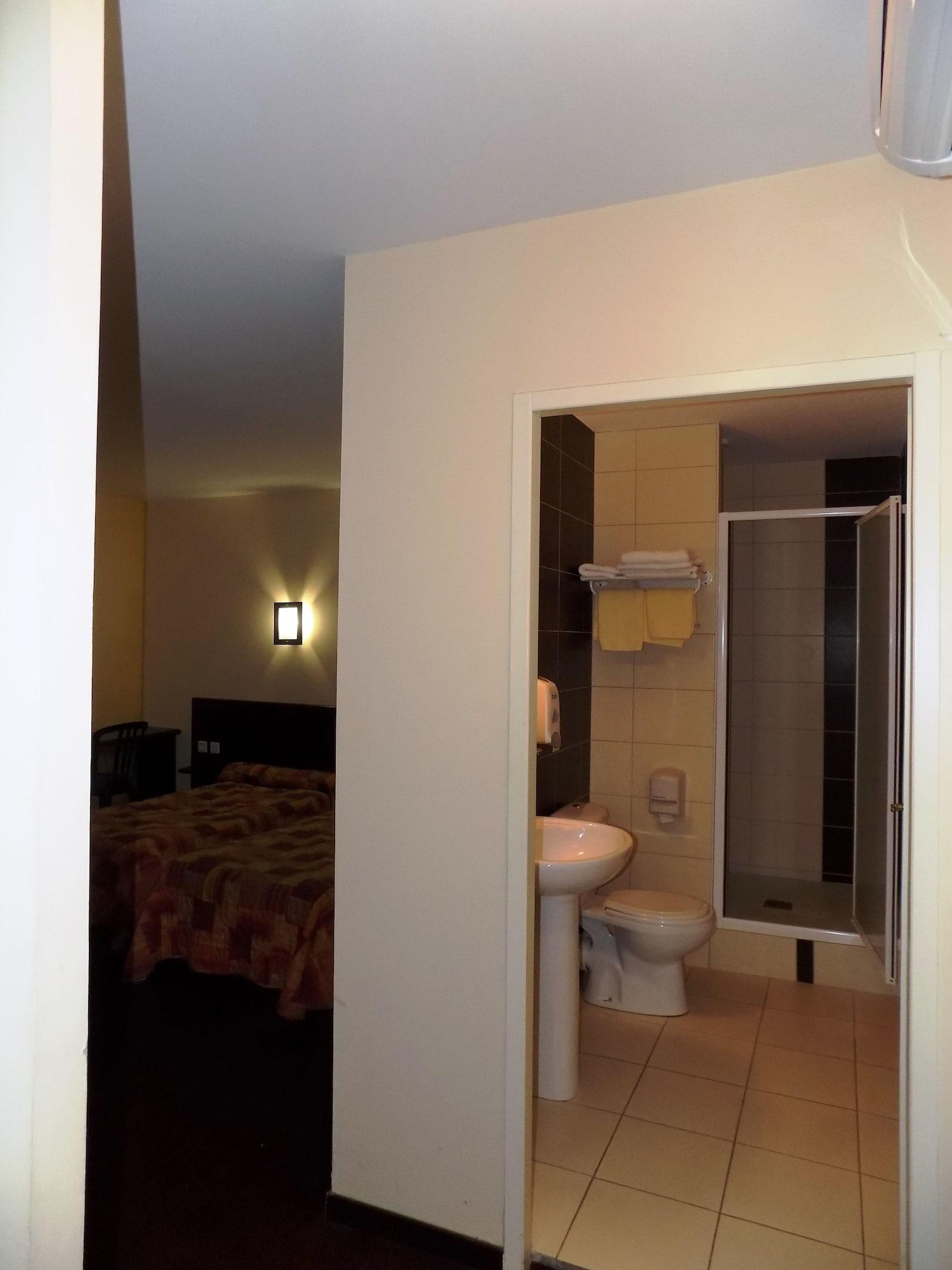 Hotel Estival Arriel ลูร์ด ภายนอก รูปภาพ