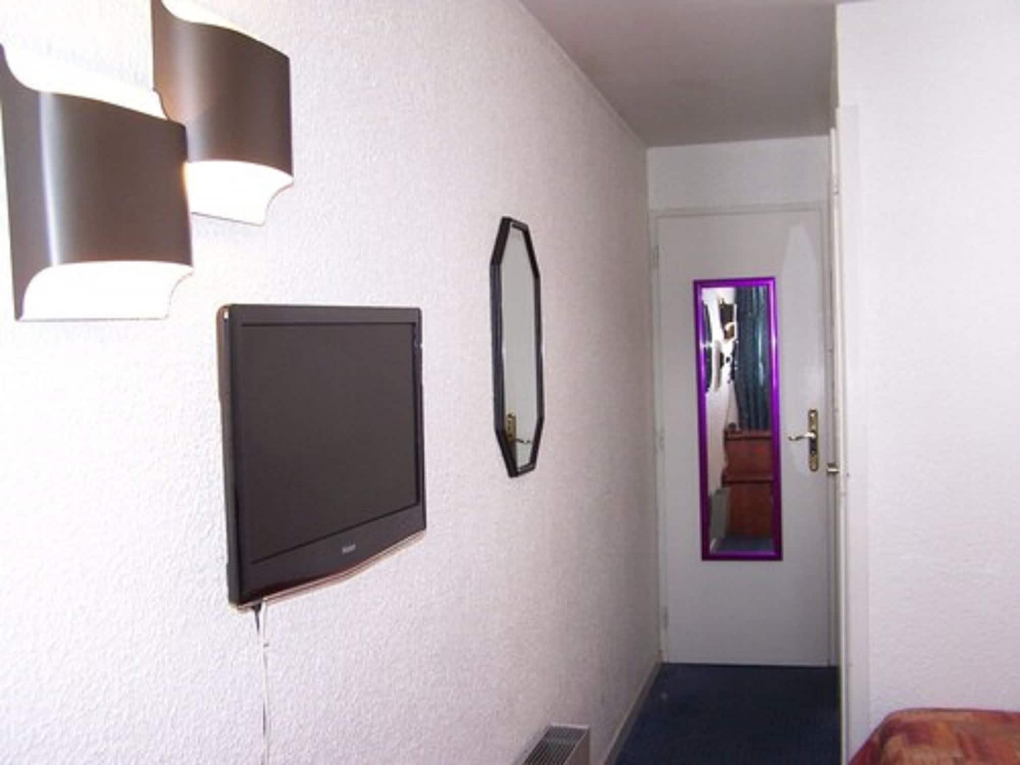Hotel Estival Arriel ลูร์ด ภายนอก รูปภาพ