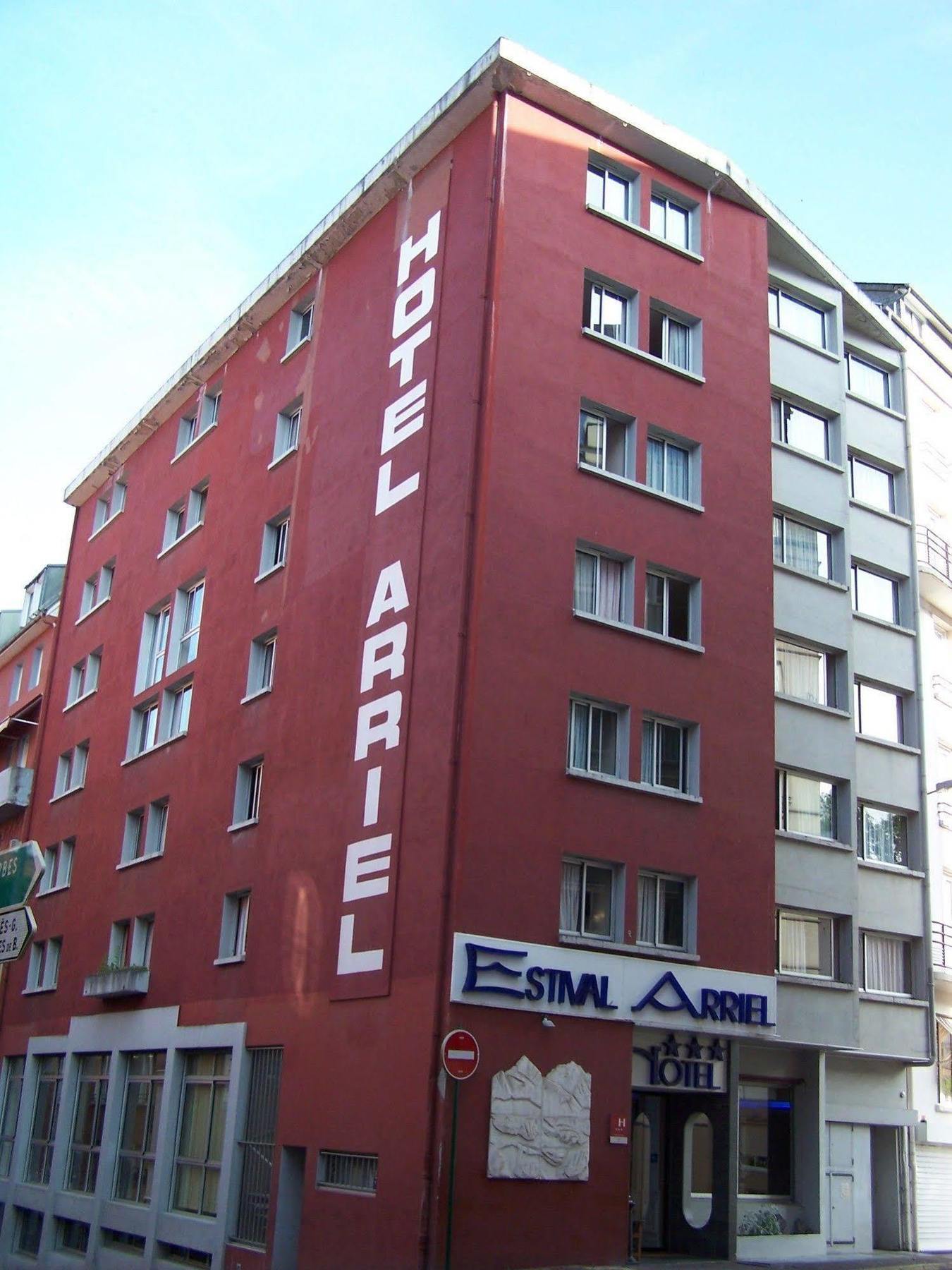 Hotel Estival Arriel ลูร์ด ภายนอก รูปภาพ